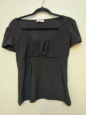 1990s Laura Petites Black Short Sleeve Scoop Neck Top with Front Gather